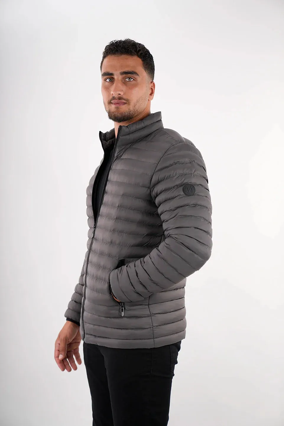 Antra Puffer Jacket With Zipper To Close