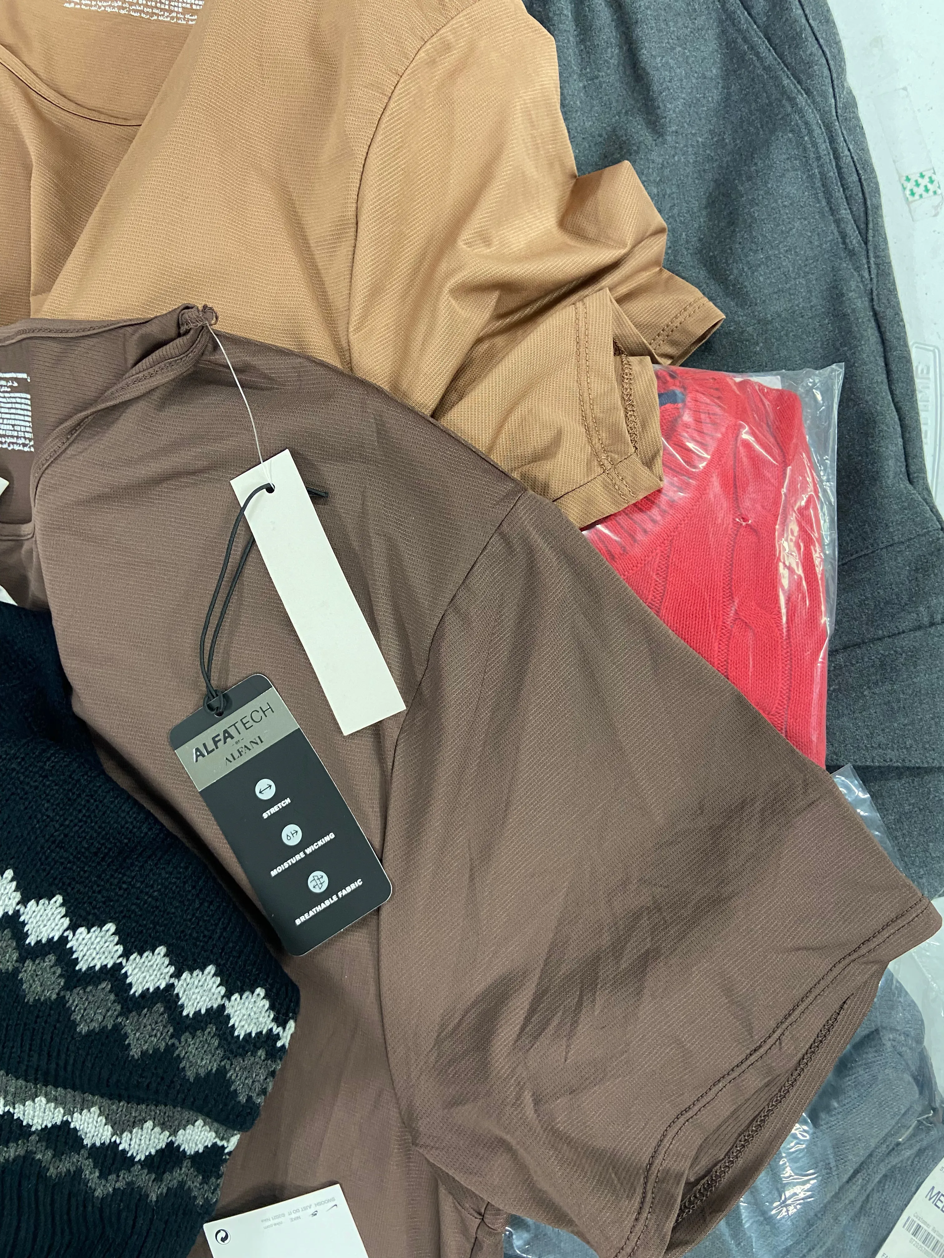 Men's Clothing Tops & Others, Wholesale Lot, NIKE, CALLAWAY, UNDER ARMOUR, ADIDAS, CHAMPION and more 15 items, Shelf Pulls, MSRP $761