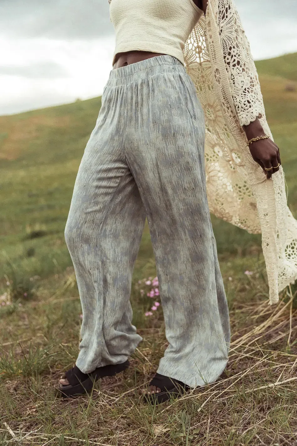 Verity Printed Pants in Blue